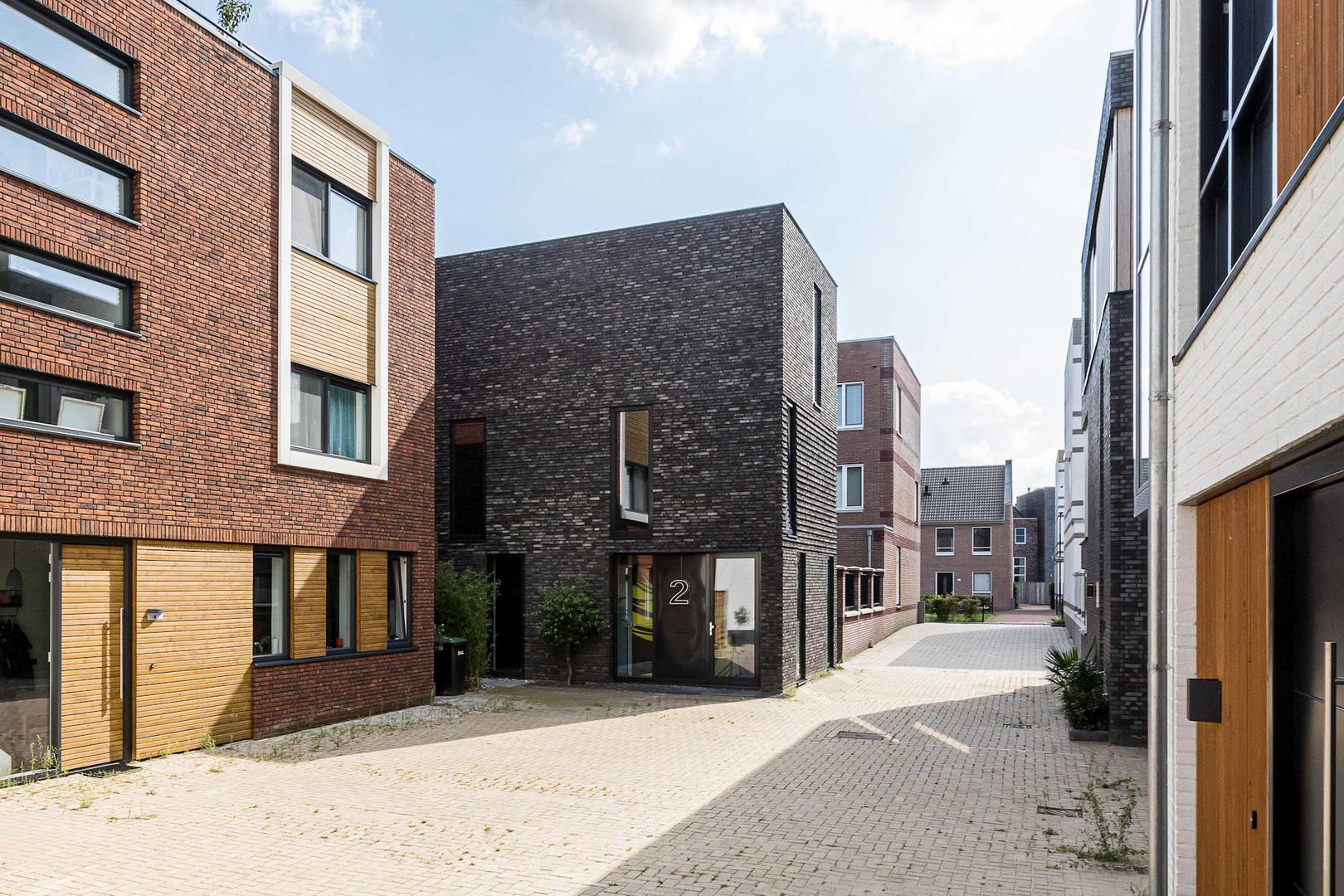 Brick House 1, Dordrecht